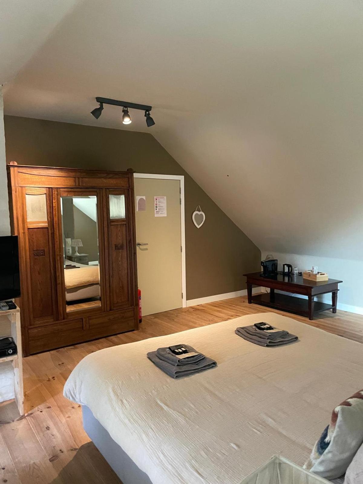 Guesthouse 'T Goed Leven Stokrooie Bagian luar foto
